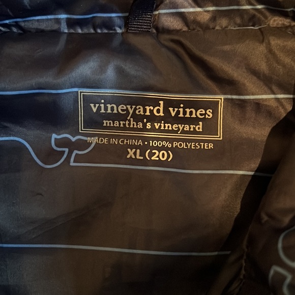 Vineyard Vines boys vest - Picture 2 of 4